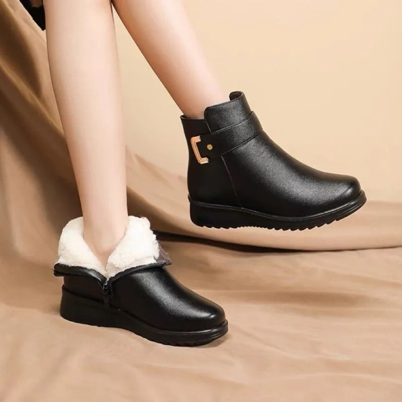 Emma – Round Toe Shoes with Zipper and Buckle Design