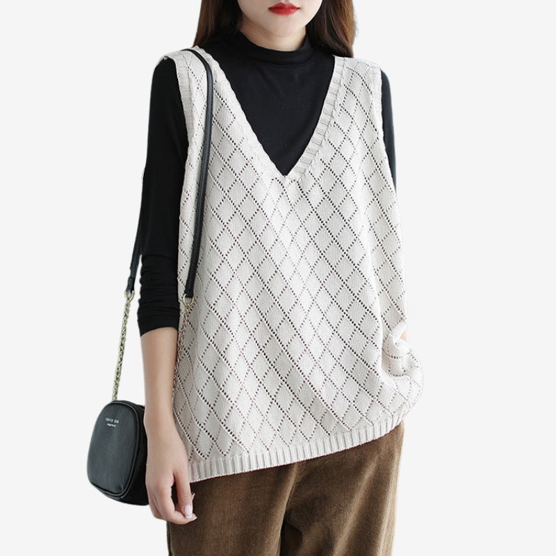 Ava – V Neck Sweater with Zigzag Pattern