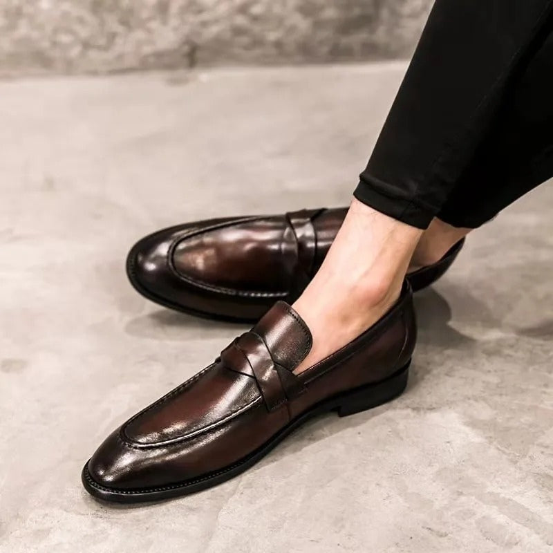 Hugo – Round Toe Loafers with Slip On Design