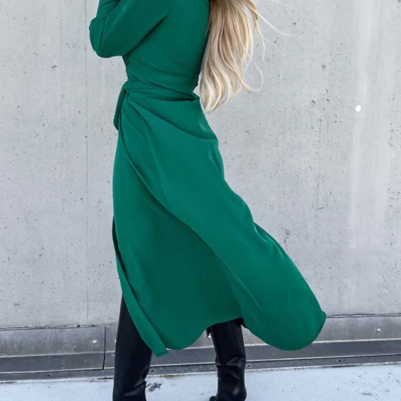 Hazel – Overhemdjurk met lange mouwen split aan de zijkant en overhemdkraag met knopen Velani