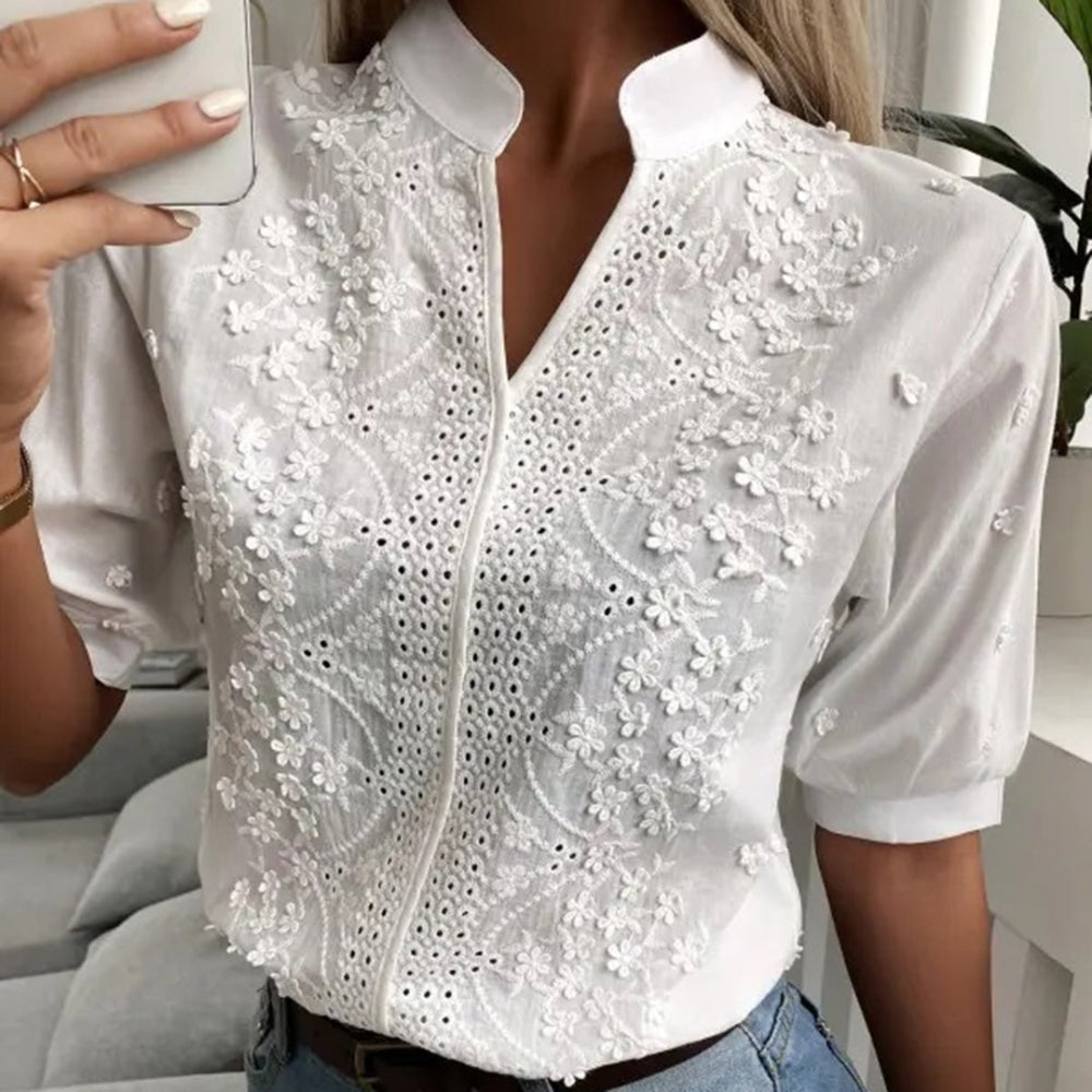 Emma – Blouse met V Hals Geborduurde Bloemen en Korte Mouwen Velani