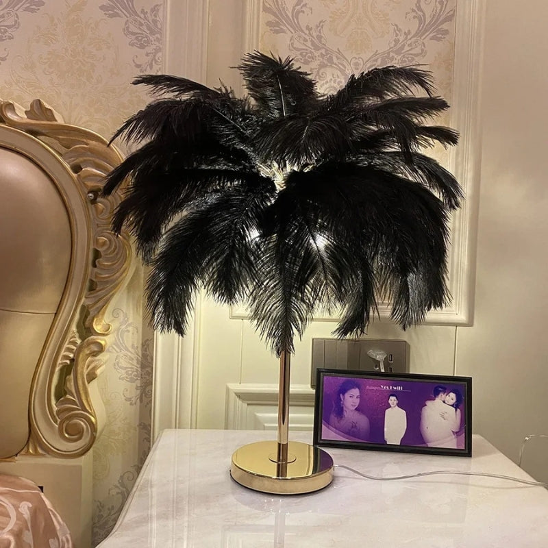 LumaNest – Table Lamp with Round Base and Feather Detail
