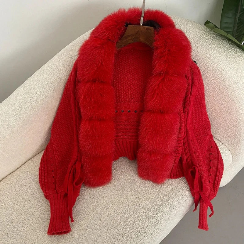 Sophia – Oversized Coat with Long Sleeves and Fur Collar
