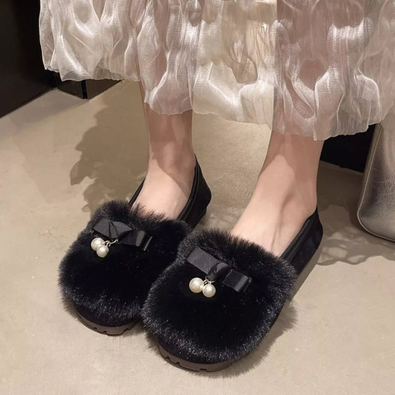 Taylor – Round Toe Fur Slippers With Slip On Design