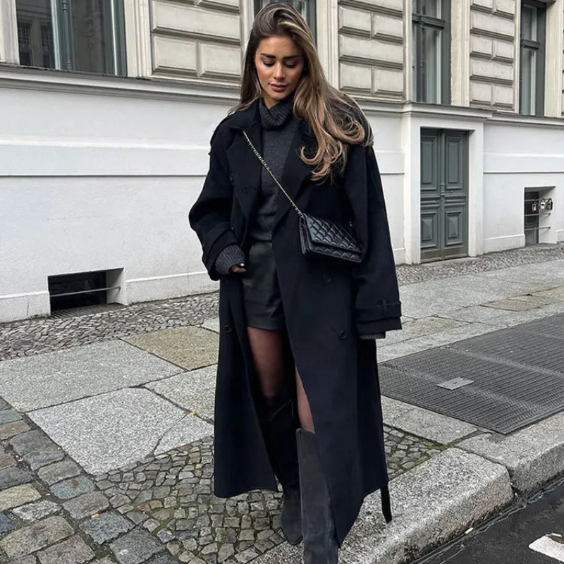 Ashley – Lange jas met riem reverskraag knoopsluiting en zakken Velani