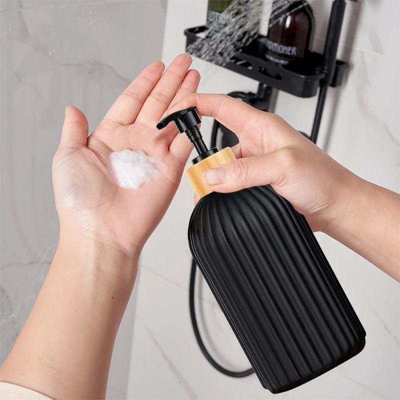 BathNexa – Badkamer Accessoireset met Navulbare Zeepdispenser Velani