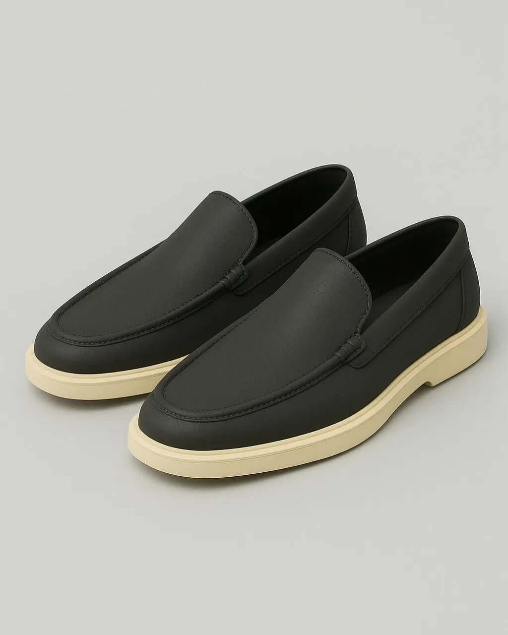 Softey Suède Loafers Met Antislip Rubberen Zool-Shoes-Velani-Grijs-39-Velani