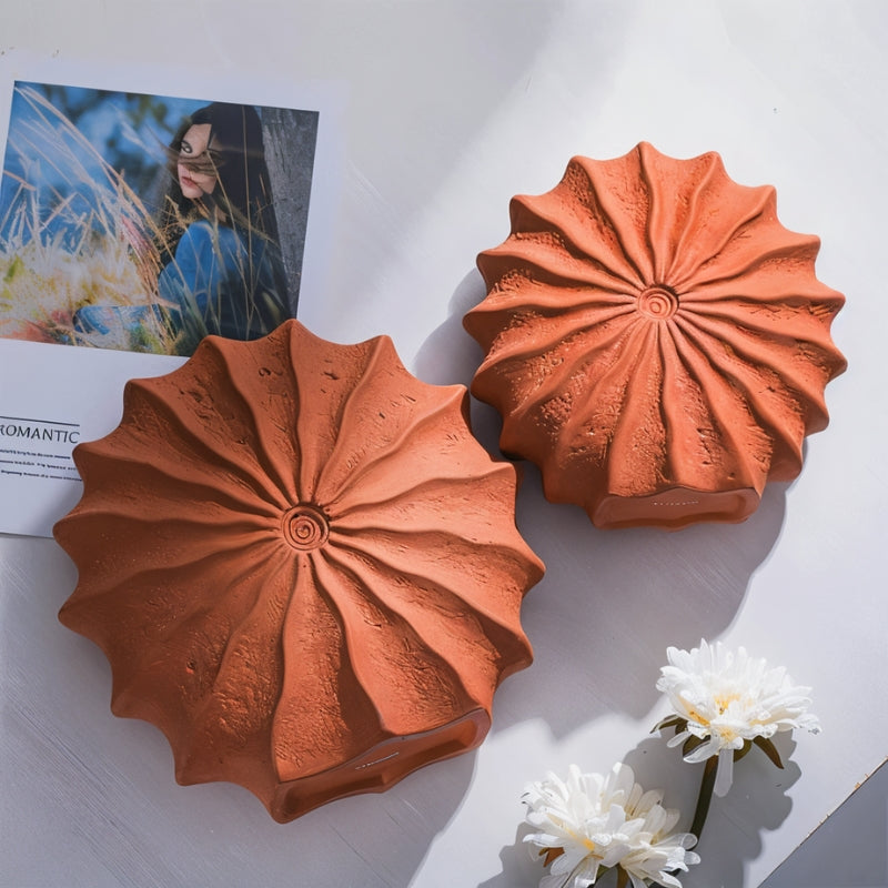 GeoBloom – Decorative Flower Vase with Round Geometric Pleated Design