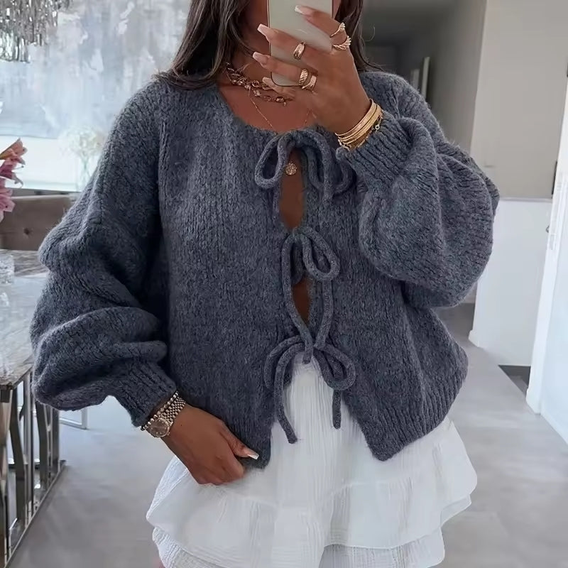 Clara – Crew Neck Cardigan with Long Sleeves and Lace Closure