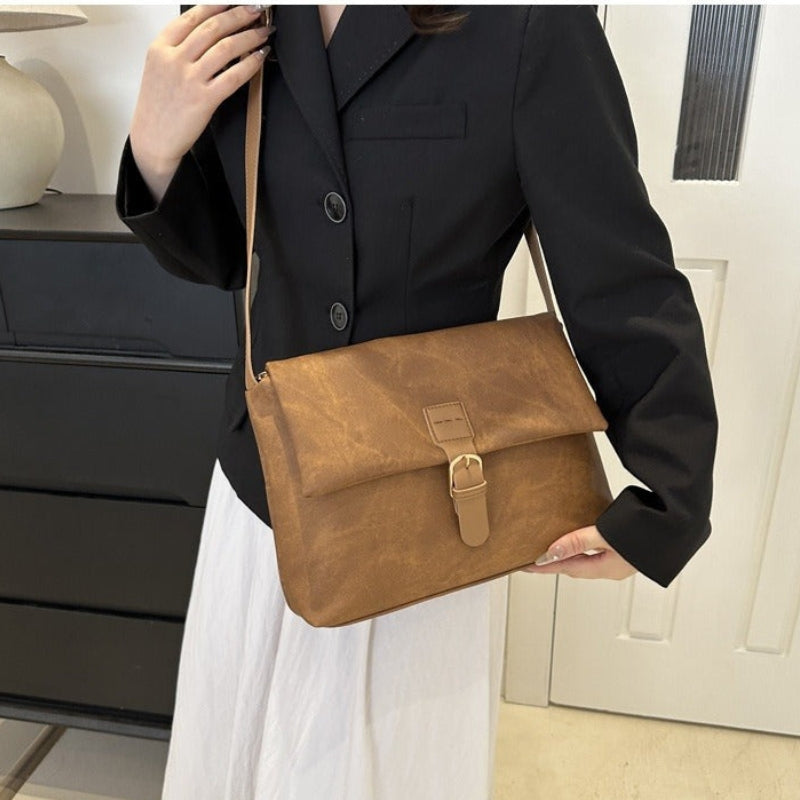 Sienna – Large Capacity Shoulder Bag With Adjustable Strap