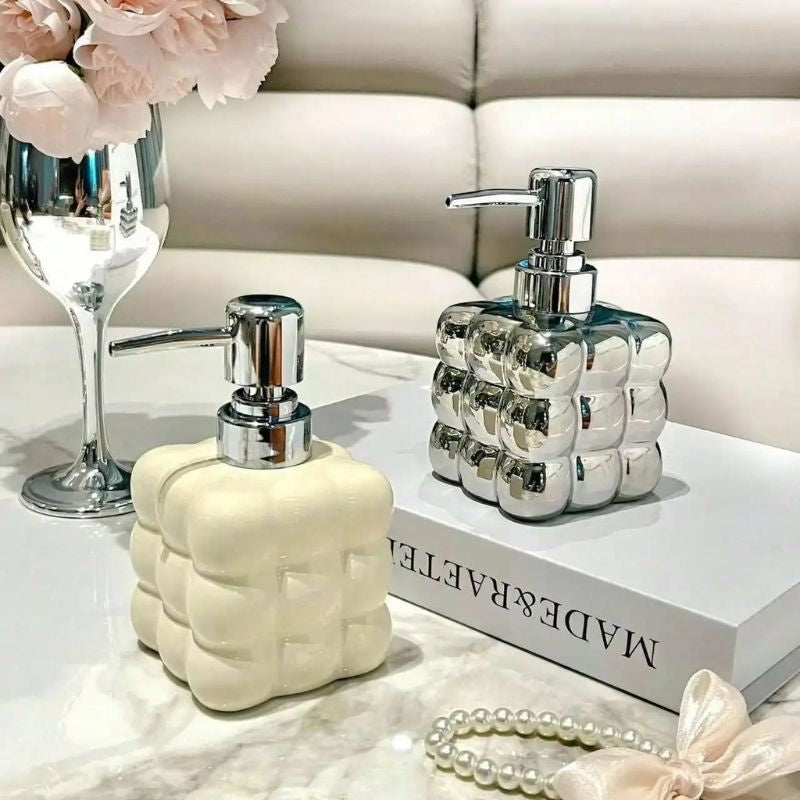 BubbleFlow – Square Soap Dispenser with Bubble Design
