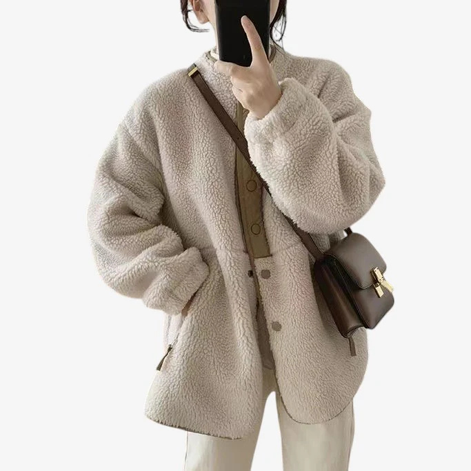 Amelia – Round-Neck Long-Sleeve Coat with Buttons and Zip Pocket