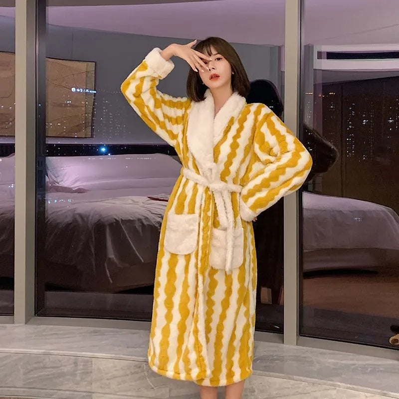 Clara – Long Sleeve Robe With Printed Design And Adjustable Strap
