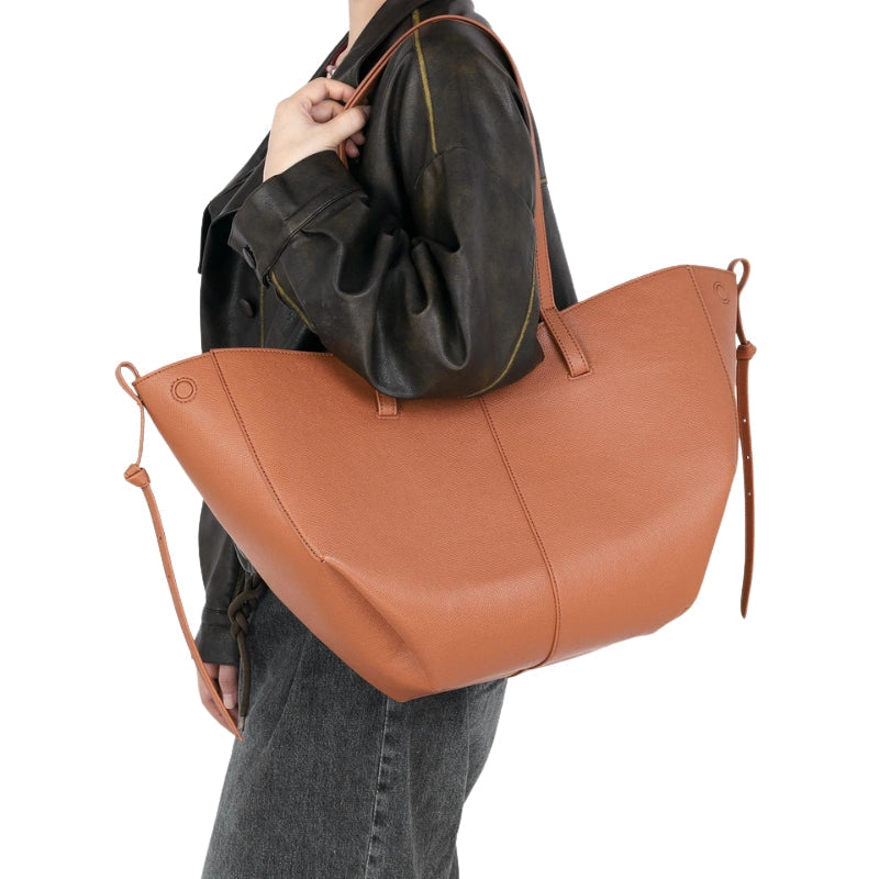 Maika – Schoudertas met Grote Inhoud en Handvat Velani