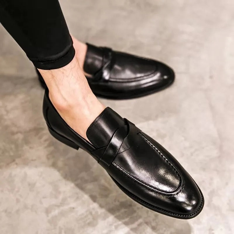 Hugo – Round Toe Loafers with Slip On Design