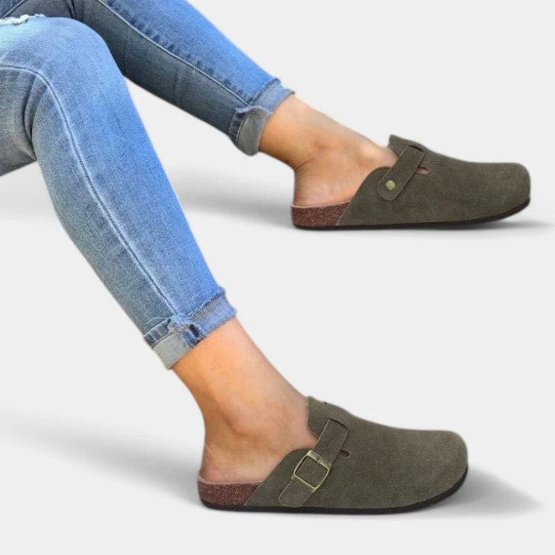 Womens Round Toe Clogs with Stylish Buckle