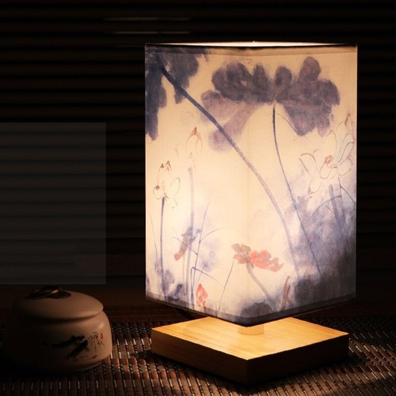 LumaFlora – Decorative LED Table Lamp with Floral Print