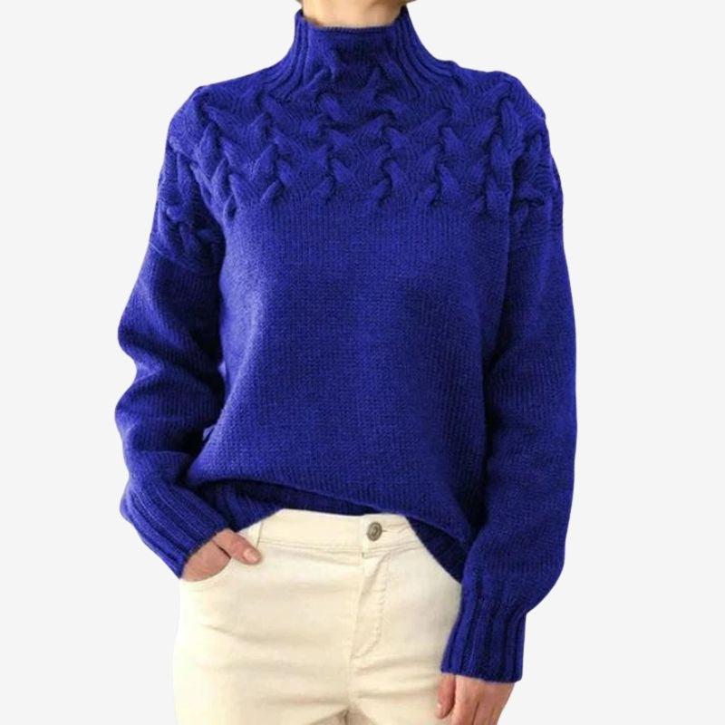 Luna – Long Sleeve Sweater with Round Neck and Ribbed Hem