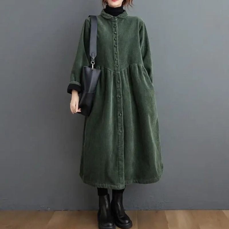 Evelyn – Long Coat with a Wrap Collar and Button Closure