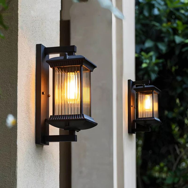 HarperGlow – Decorative Wall Lamp with Rectangular Design
