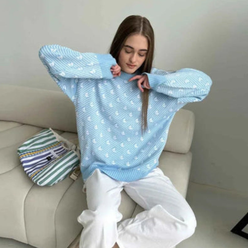 Emma – Loose Fitting Sweater With Long Sleeves And Round Neck