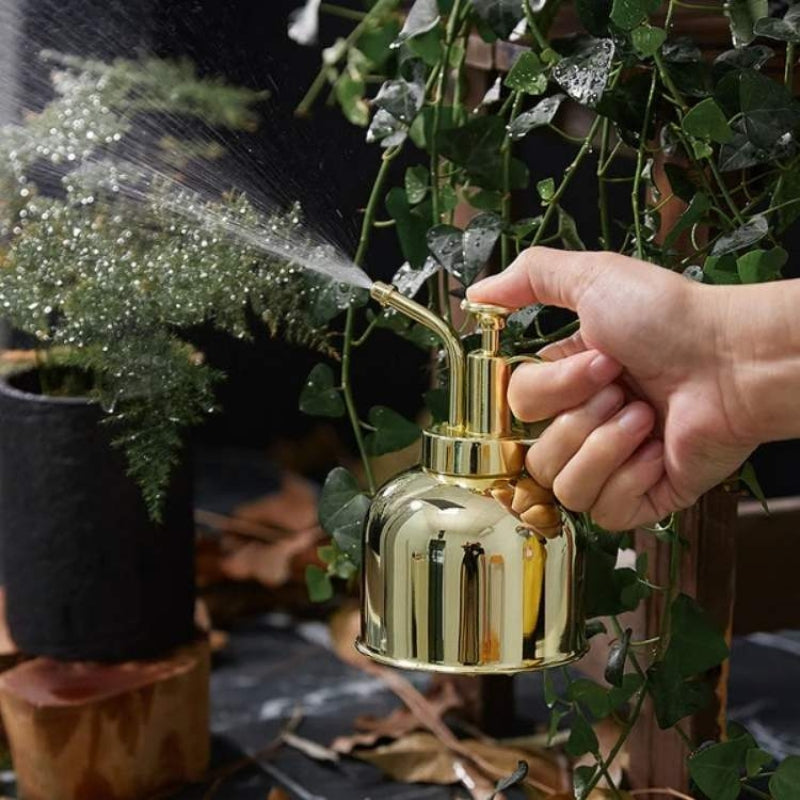 GardenEase – Plant sprayer (Mister) in teapot shape