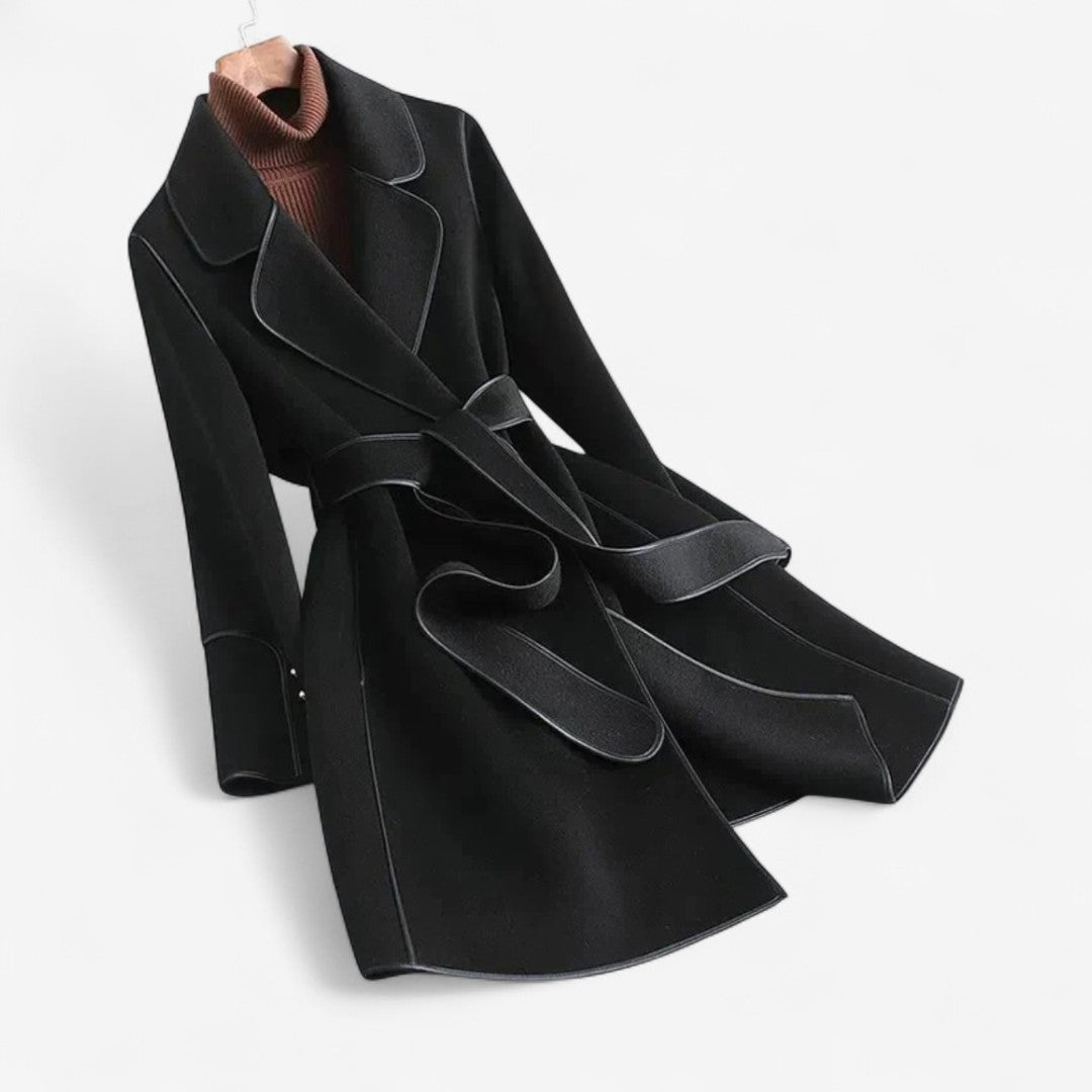 Lucie – Reverskraagjas met lange mouwen en verstelbare riem Velani