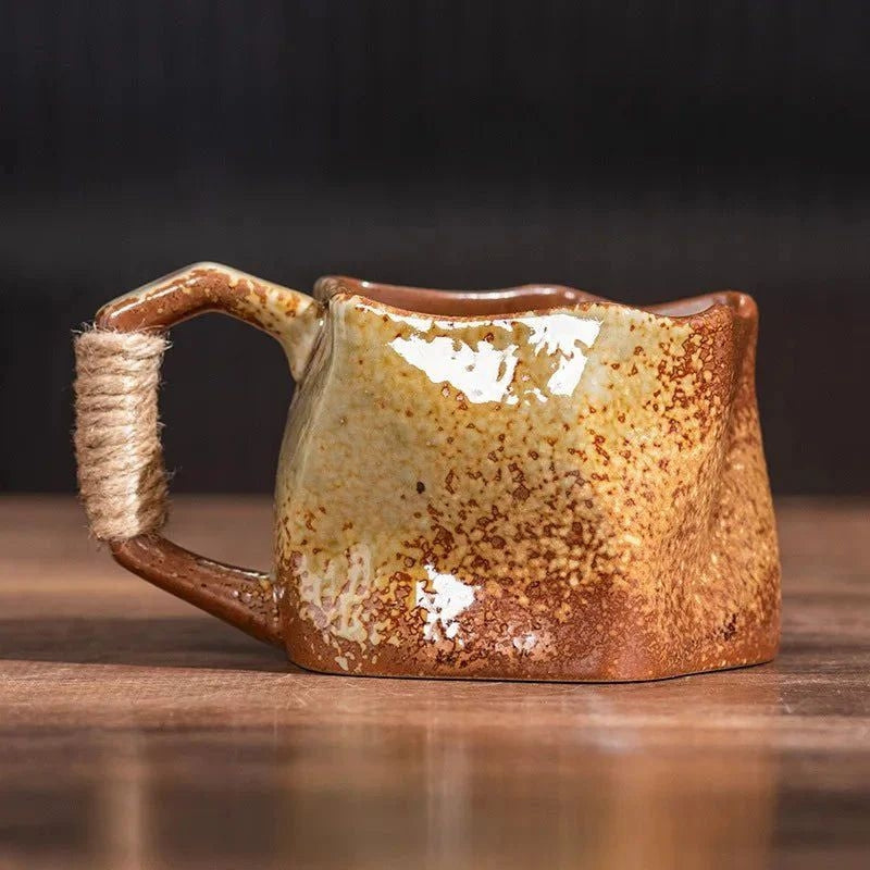 BrewEase – Koffiemok met Touwhandgreep Ontwerp Velani
