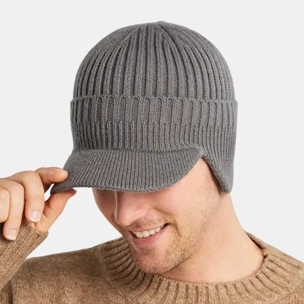 Visor – Beanie with Peak and Earflaps