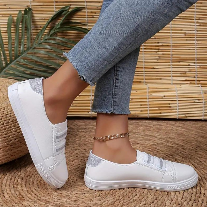 Sophia – Round Toe Flats With Anti Slip Grip Design