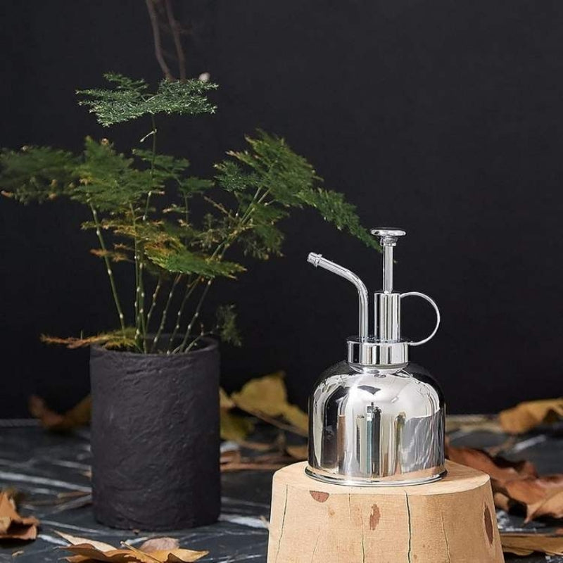 GardenEase – Plant sprayer (Mister) in teapot shape