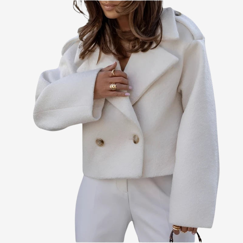 Selene – Long Coat with Notched Collar and Button Closure