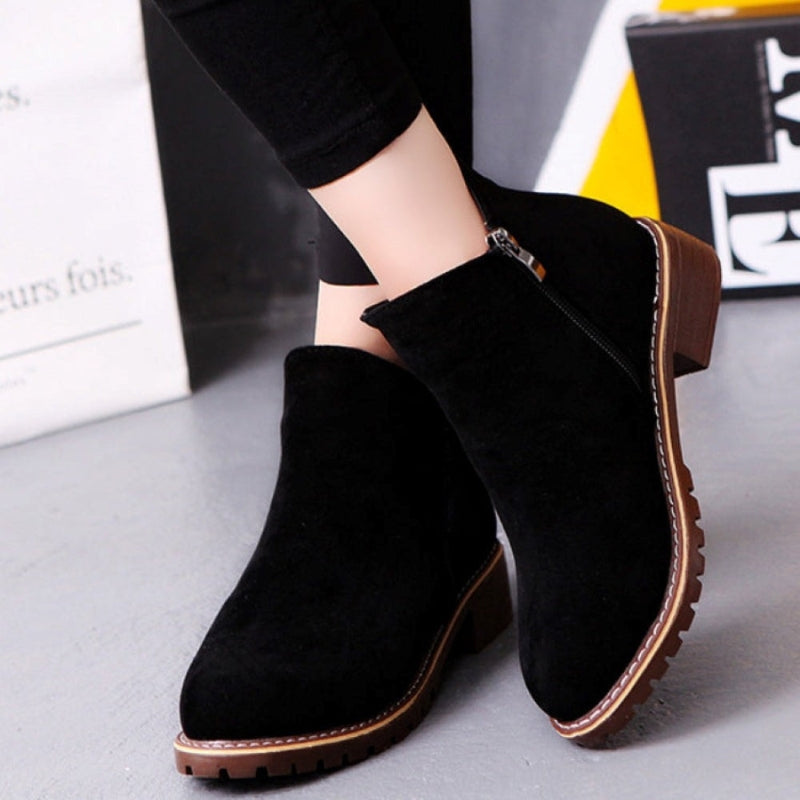 Ava – Round Toe Boots With Anti Slip Grip