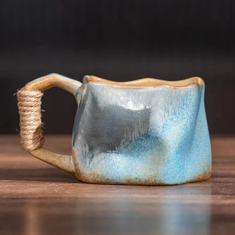 BrewEase – Koffiemok met Touwhandgreep Ontwerp Velani