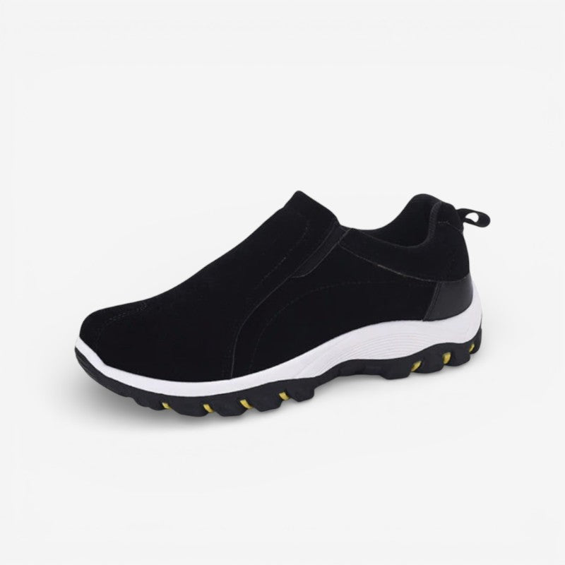 Chris – Round Toe Shoes with Slip On Design