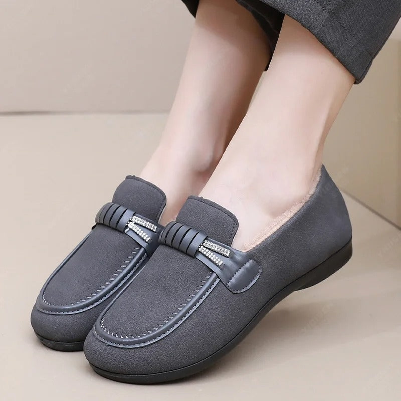 Lily – Round Toe Shoes With Non Slip Grip And Fur Design
