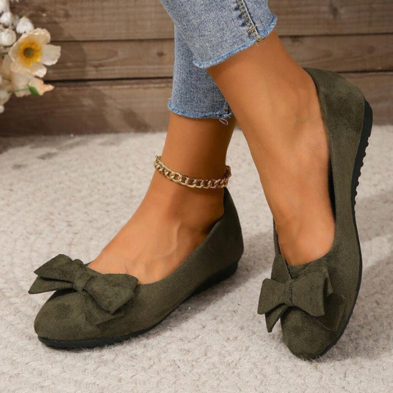 Women’s Slip-On Ballet Flats with Round Toe and Bow Detail