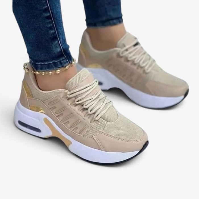 GripSneak – Lace-Up Sneakers with Round Toe and Flexible Rubber Outsole
