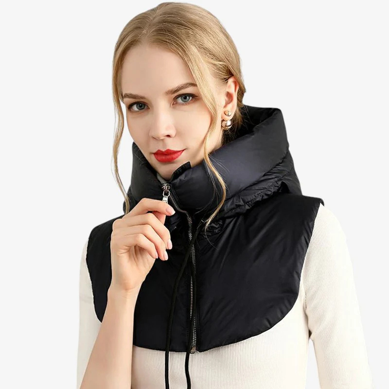 Camille – Hooded with drawstring and removable neck cover