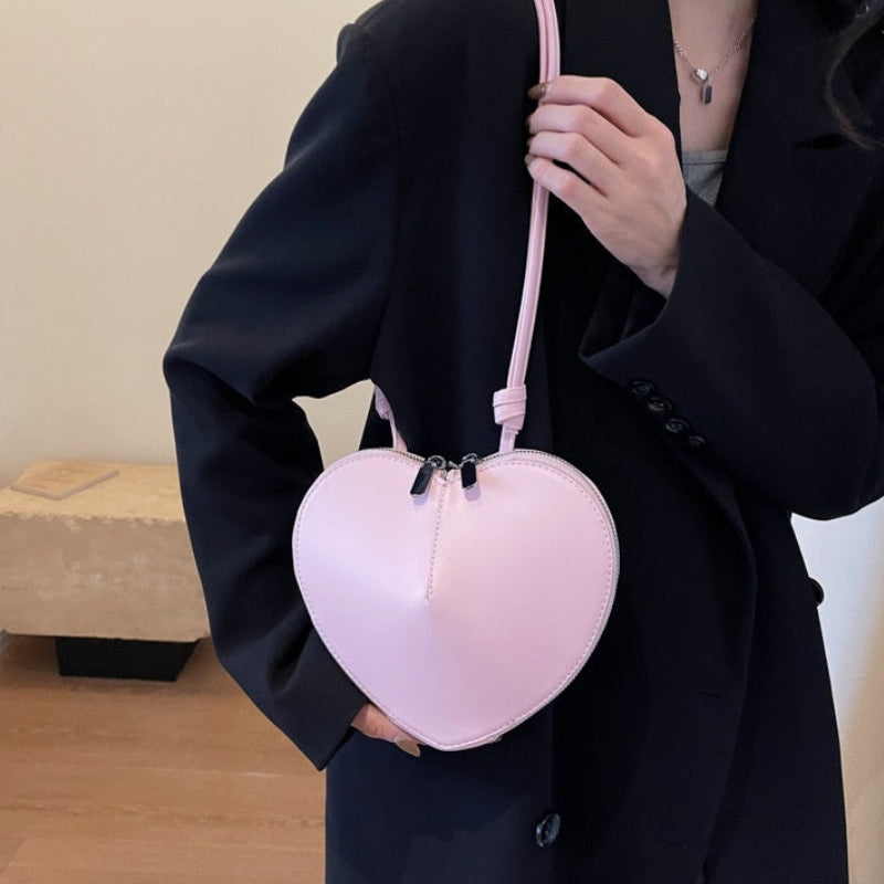 Nora – Women's Heart-Shaped Shoulder Bag with Adjustable Shoulder Strap