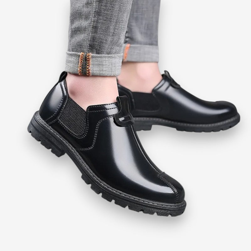 Lucas – Round Toe Boots With Anti Slip Grip Design