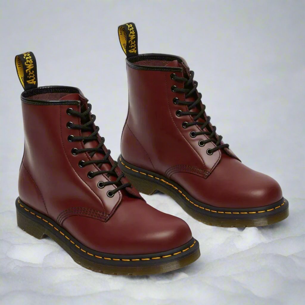 Ravellor – Round Toe Boots with Lace Closure