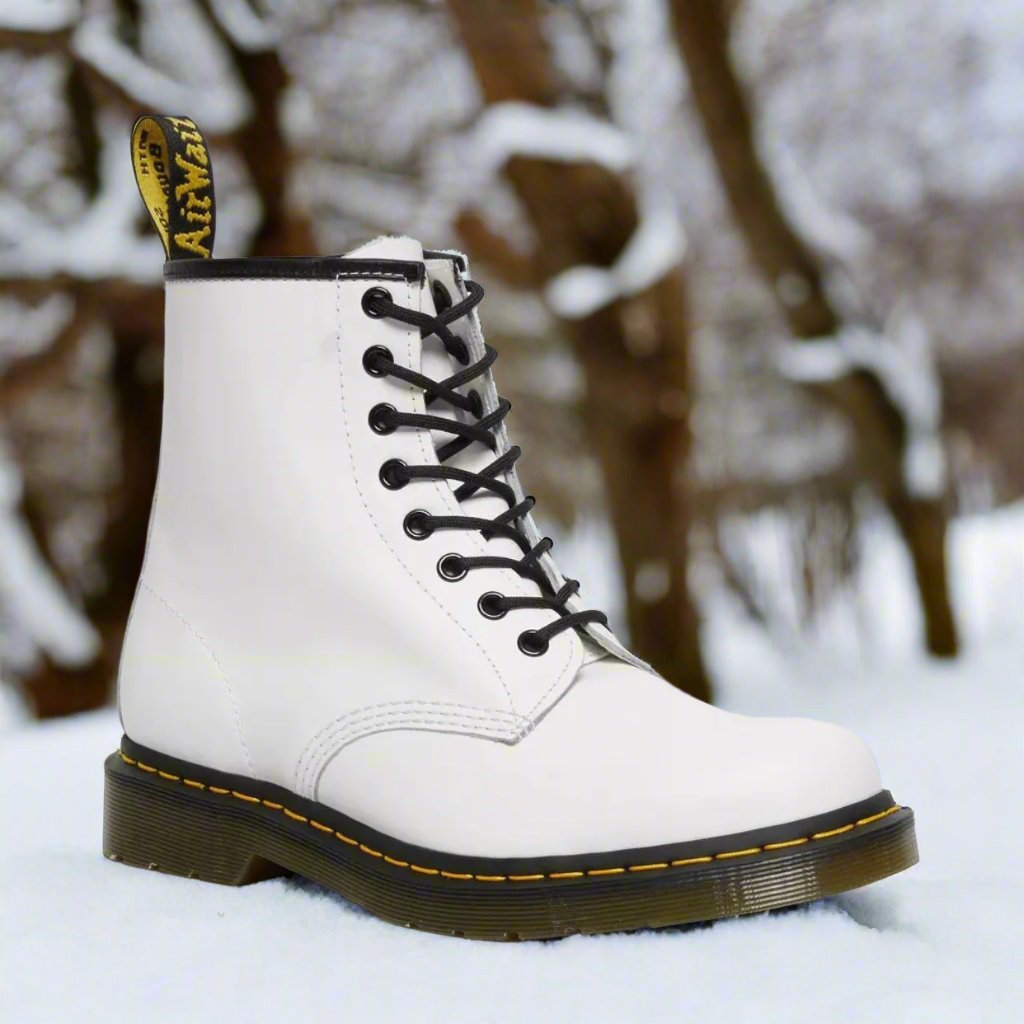 Ravellor – Round Toe Boots with Lace Closure