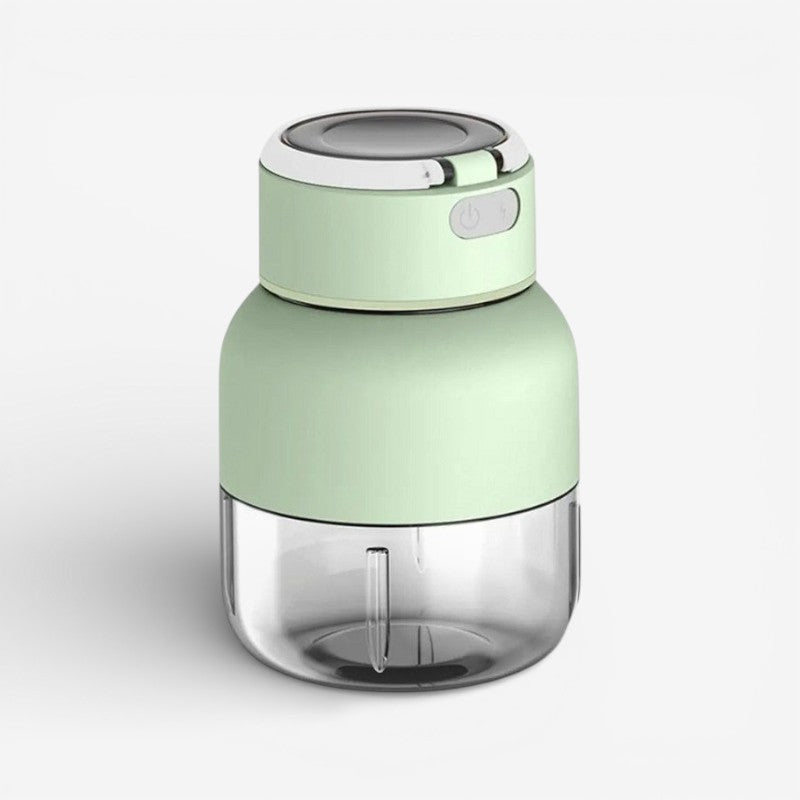BlendMate – Portable Fruit Smoothie Blender with Rechargeable Battery