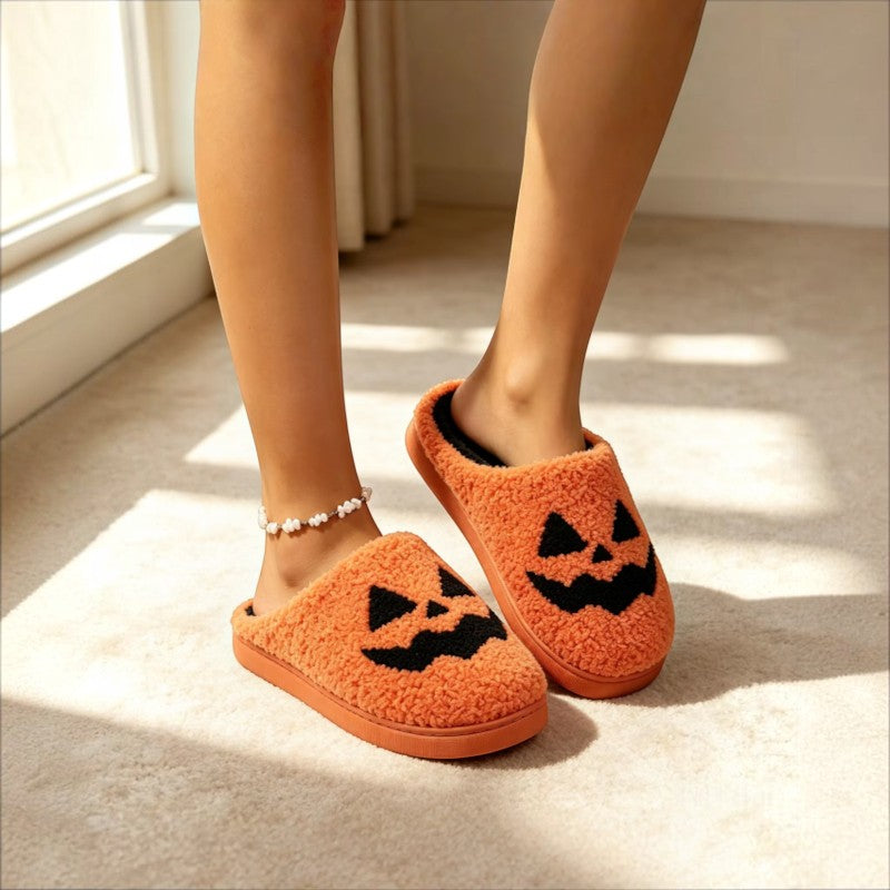 Halen - Pumpkin Face Halloween Slippers