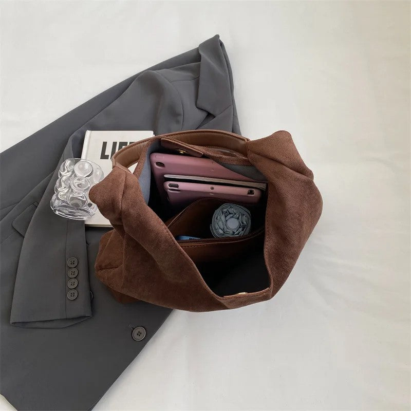 Ava – Women's Bag with Long Shoulder Strap and Multiple Compartments