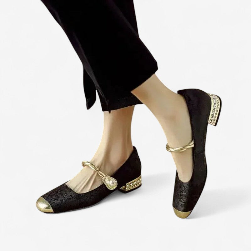 Hazel – Sandalen met lage hak en ronde neus Velani