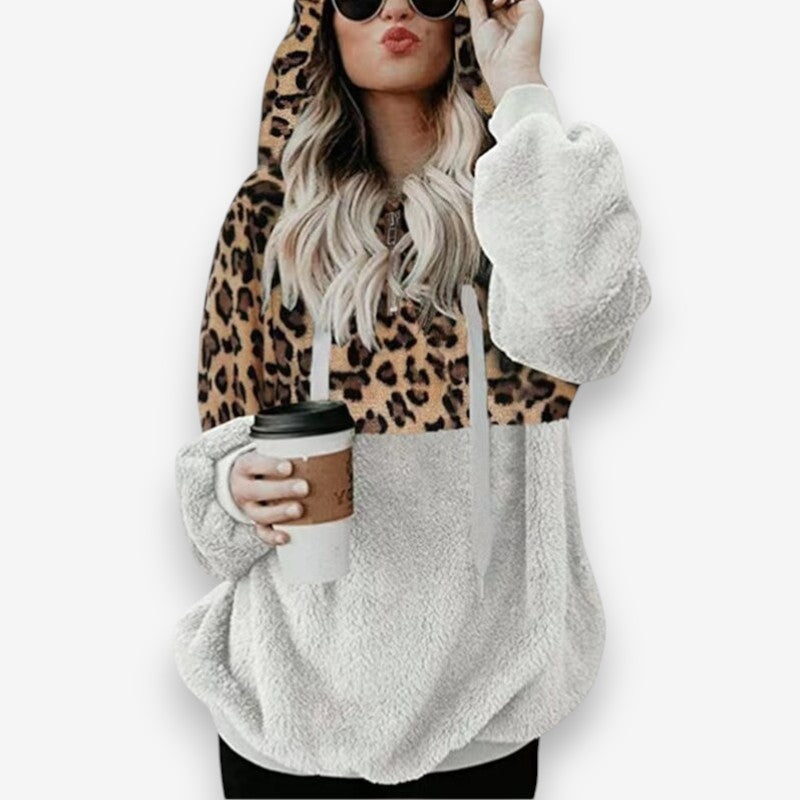 Mia – Hoodie Sweater with Pockets and Leopard Design