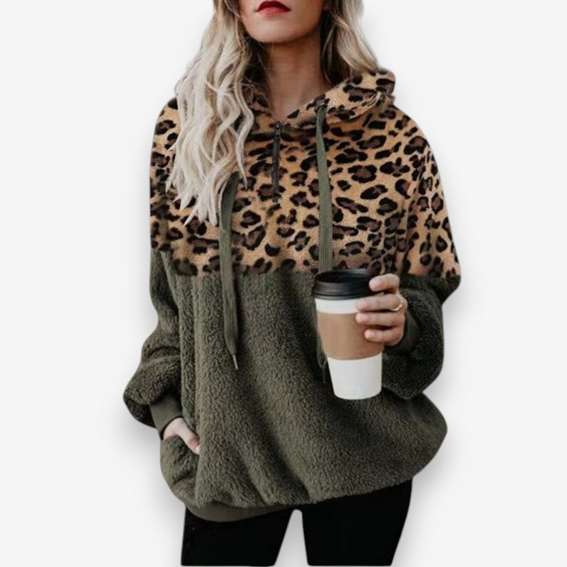 Mia – Hoodie Sweater with Pockets and Leopard Design