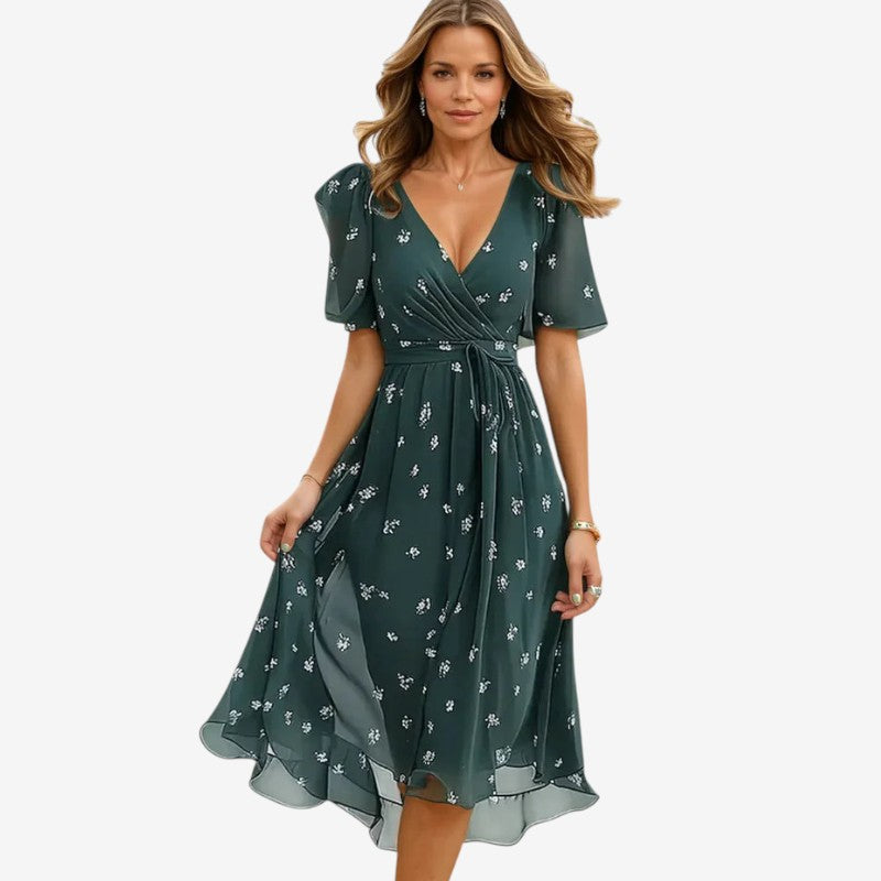 Women’s short sleeve V-neck printed casual dress